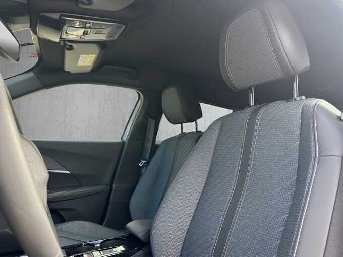 Peugeot 2008 Allure // ACC/Kamera 360°/LED/SHZ