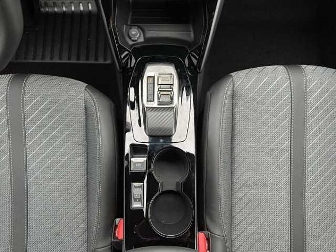 Peugeot 2008 Allure // ACC/Kamera 360°/LED/SHZ