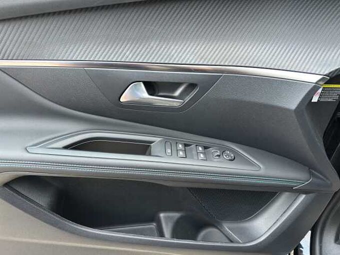 Peugeot 3008 Allure Pack Teilleder/Navi/Kamera