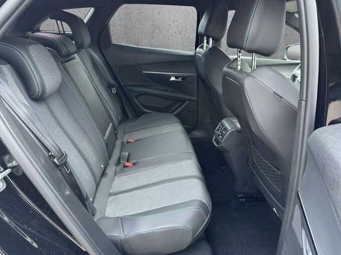 Peugeot 3008 Allure Pack Teilleder/Navi/Kamera