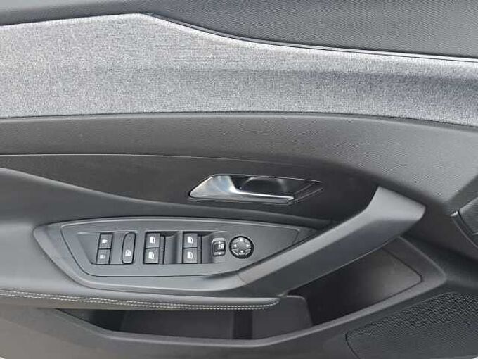 Peugeot 308 Allure Kamera / Navi / Voll LED