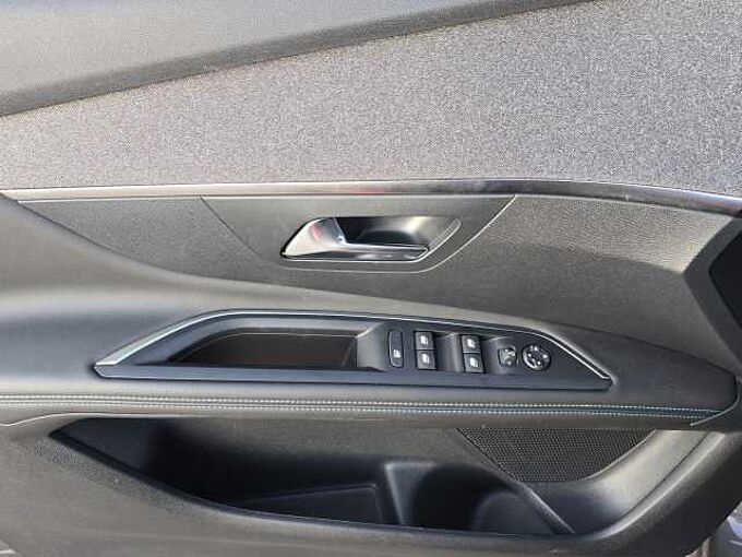 Peugeot 3008 Allure Pack Teilleder/Navi/Kamera....