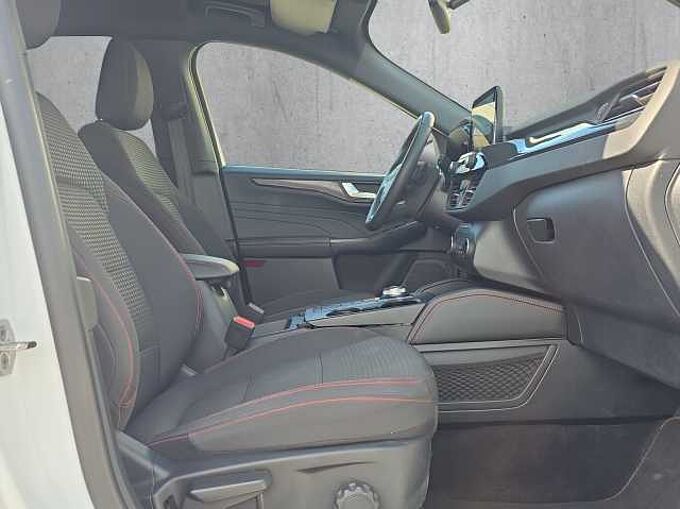 Ford Kuga 2.0 ST Line // Rückfahrkamera/Navi